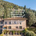 Villa storica con giardino in vendita con vista su Fiesole