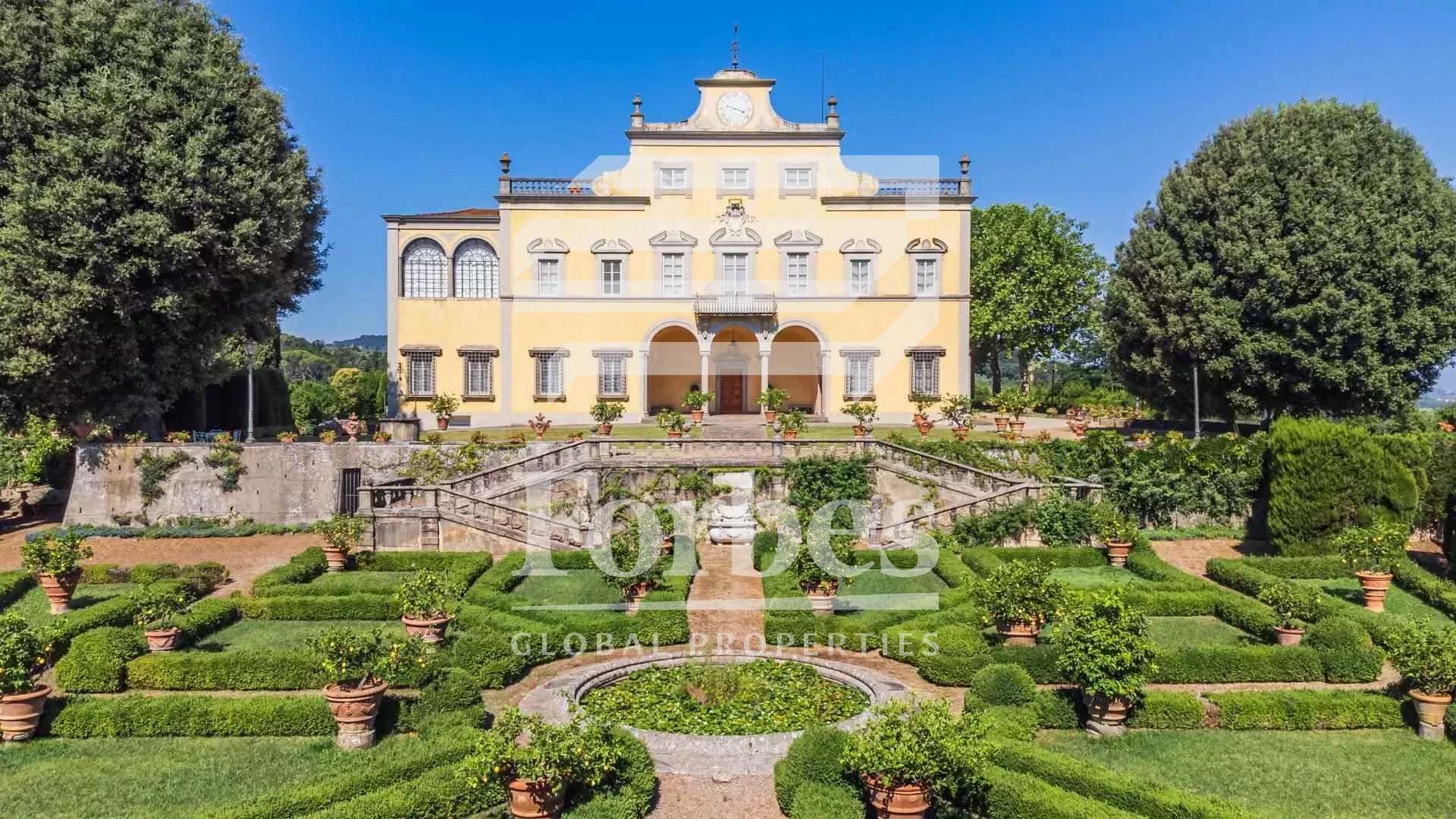 Casa a Firenze: lifestyle italiano investire nel lusso toscano