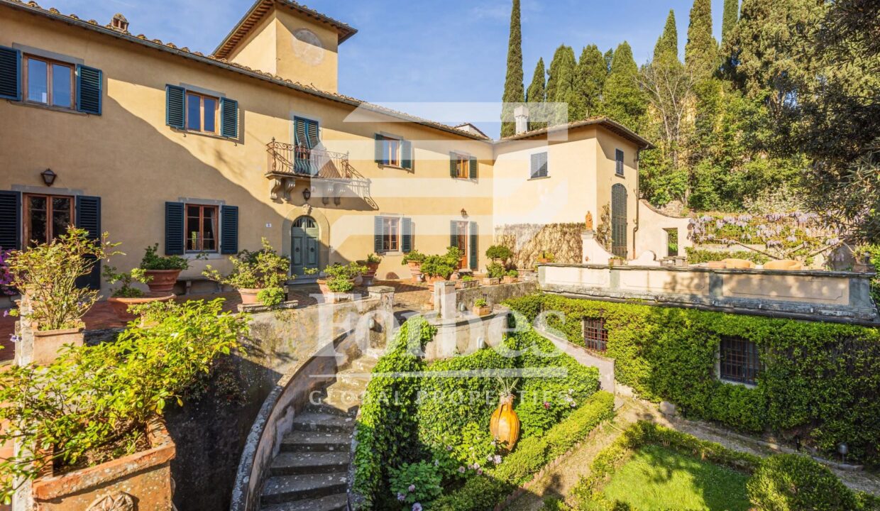 Villa da lusso: come trasferirsi in Toscana in una dimora esclusiva