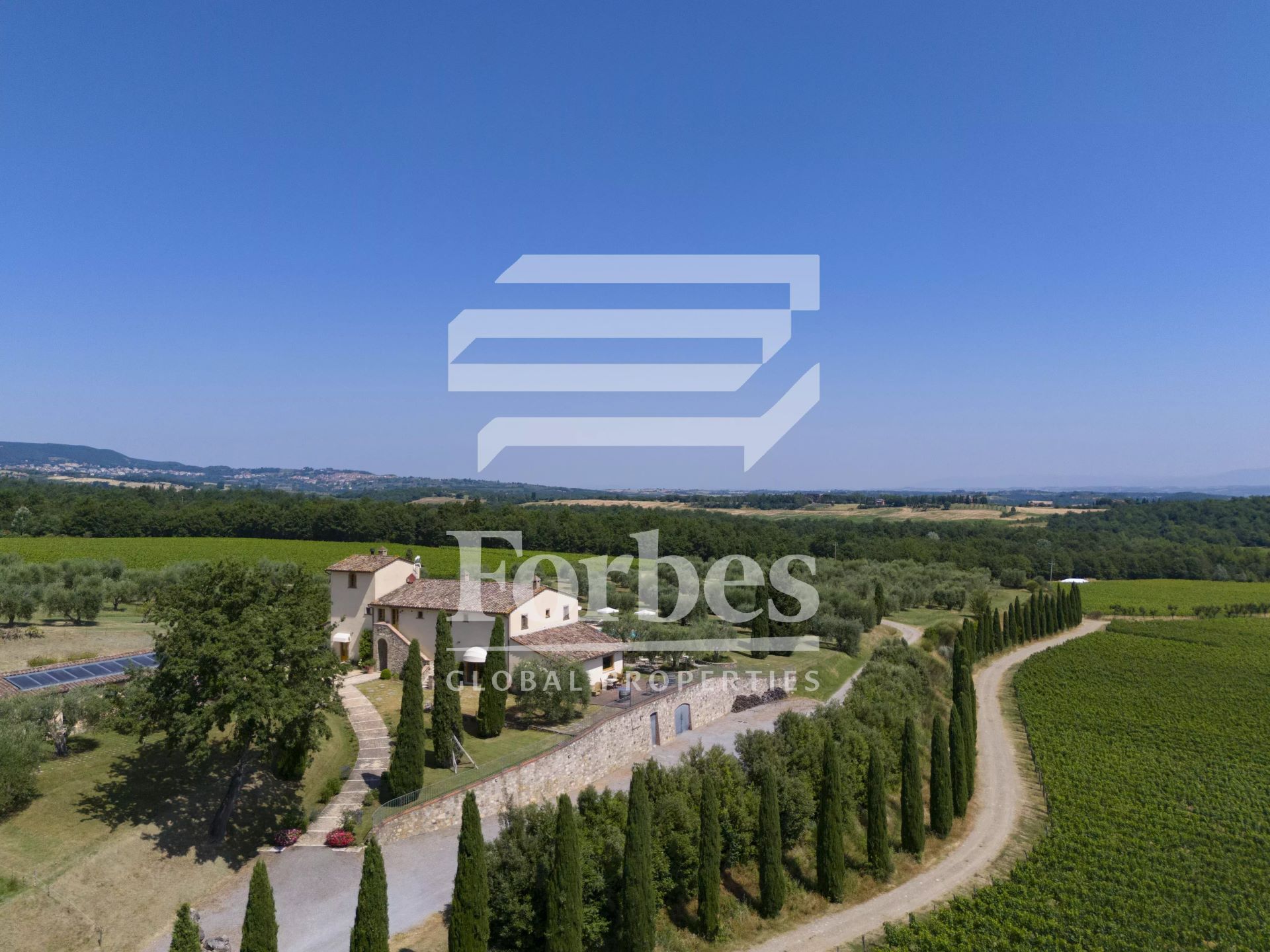 Ville di lusso: il fascino senza tempo tra eleganza, comfort e investimento