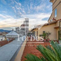 Appartamento in vendita accanto al Duomo