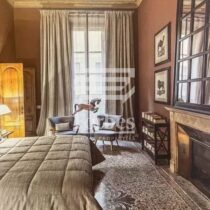 Lussuoso appartamento con affreschi storici nel cuore di Firenze