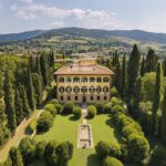 Dimora storica in vendita con parco e annessi sulle colline toscane