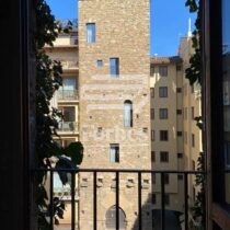 Fascinoso Appartamento in Affitto a pochi passi dal Ponte Vecchio di Firenze