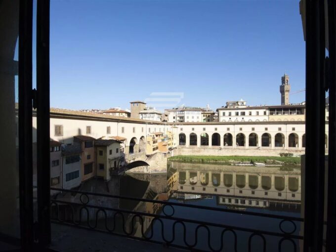 Panoramico appartamento in affitto a Firenze Ponte Vechhio