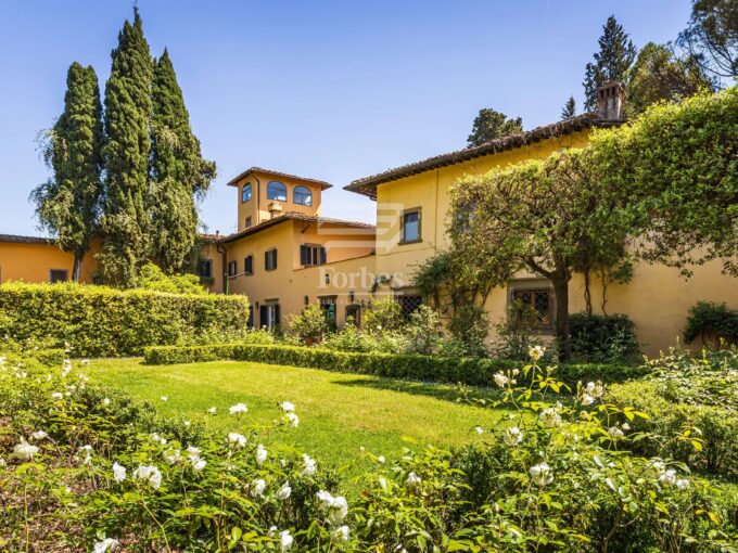 Villa storica in affitto a Firenze in zona Pian dei Giullari