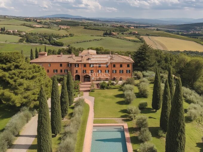 Prestigiosa tenuta storica in vendita tra le colline toscane