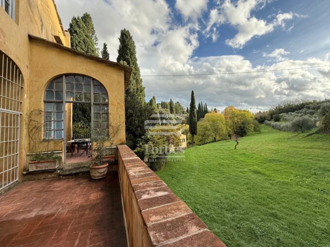 Prestigiosa Residenza Storica con Terrazza Panoramica a Bellosguardo