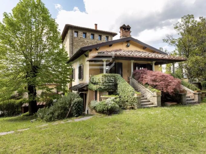 Residenza in vendita nella natura nel cuore del Mugello