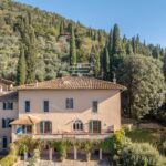 Villa storica con giardino in vendita con vista su Fiesole