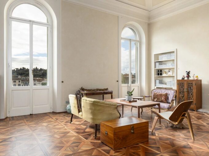 Eleganza e Vista Unica sul Lungarno