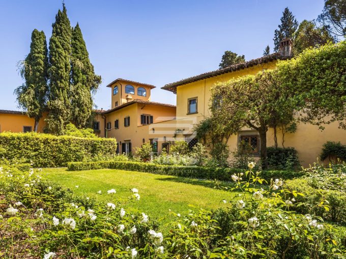 Villa storica in affitto a Firenze in zona Pian dei Giullari