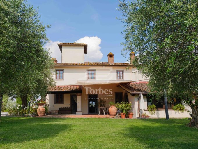 Casa colonica in vendita in Toscana, a pochi minuti da Firenze