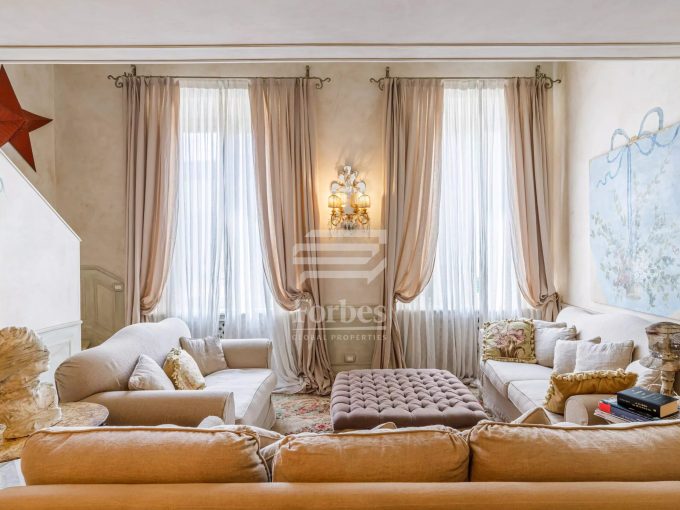 Prestigioso appartamento alle spalle di Via Tornabuoni