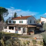 Villa di prestigio con dependance e piscina a Pian dei Giullari