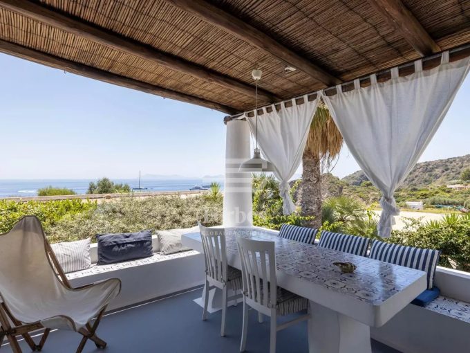 Villa moderna in vendita a Panarea