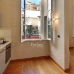 Elegante trilocale con terrazza in affitto in Oltrarno a Firenze