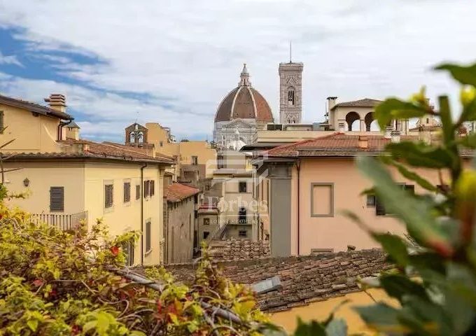 Appartamento di lusso in affitto con terrazza panoramica nel centro storico di Firenze