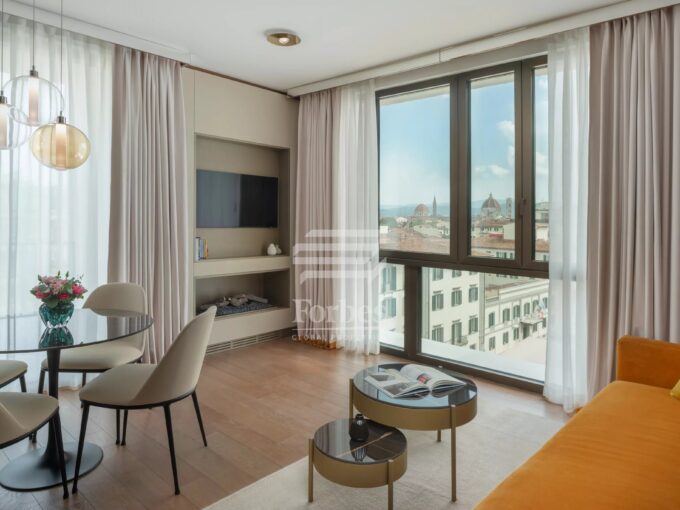 Moderno appartamento con reception h24 in affitto a Firenze