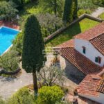 Villa di prestigio con dependance e piscina a Pian dei Giullari